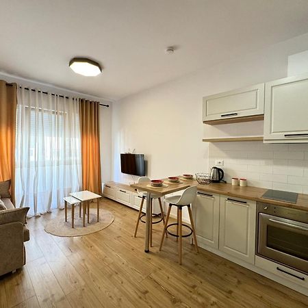 Apartment In The Heart Of Old Bazaar, Tirana - Hana Apartments Exterior photo